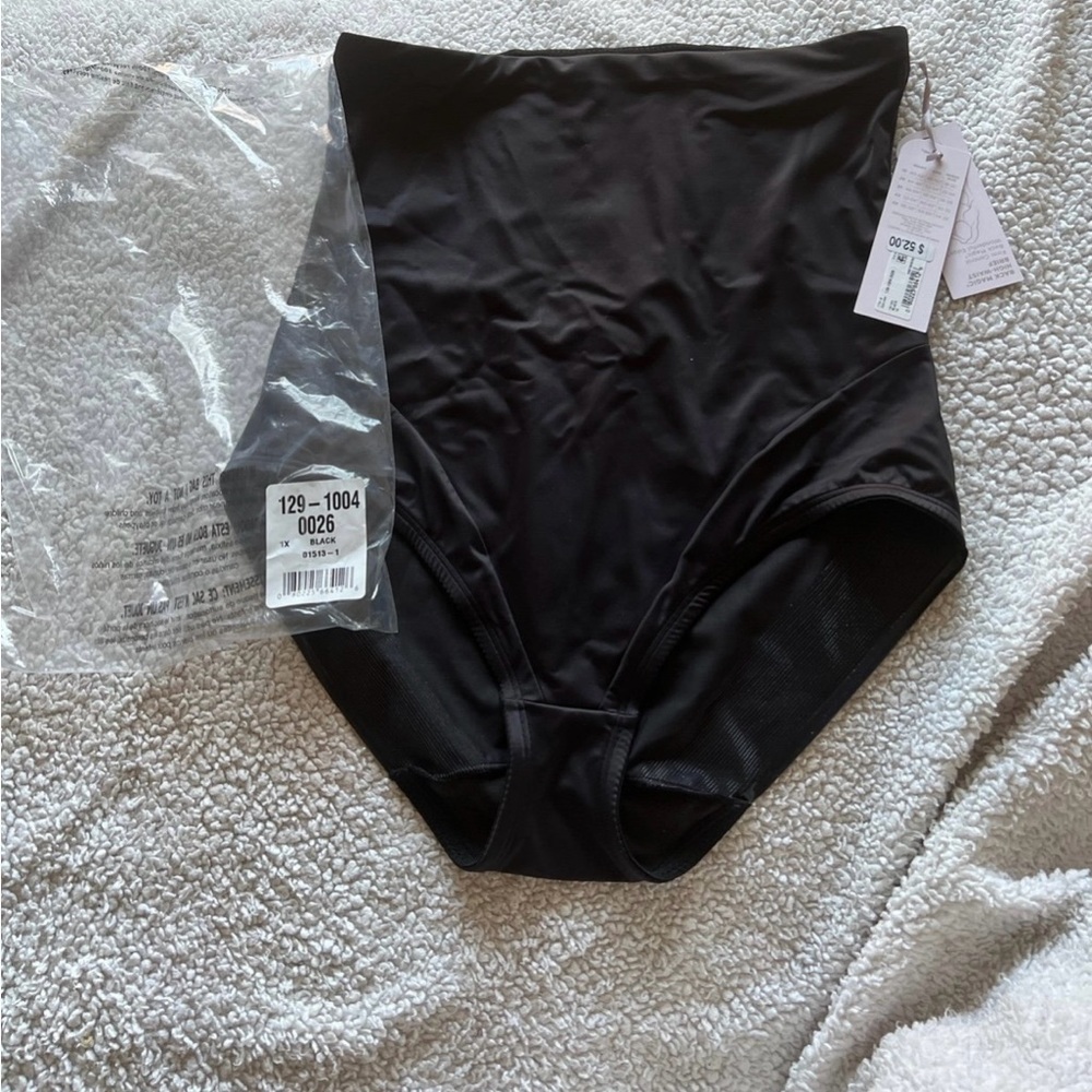 Black High-Waisted Bottoms